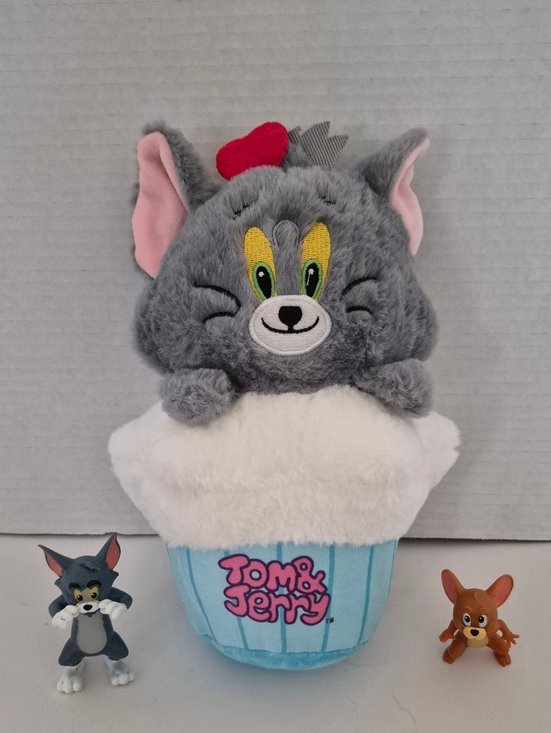 Other - Tom and Jerry Plush Toy & Mini Figurines Lot